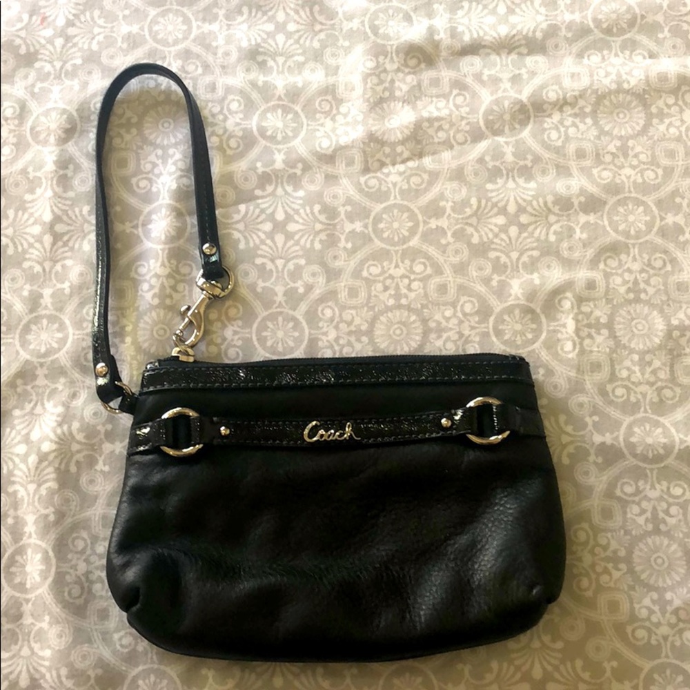 Coach wristlet. Black. Excellent condition.